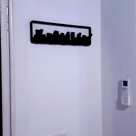 P I G O 's House