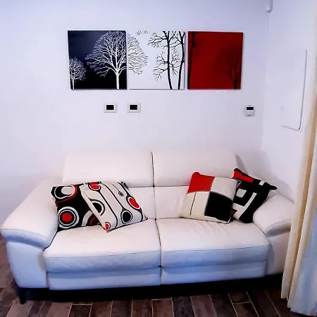 P I G O 's House *